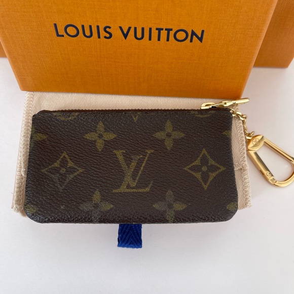 LOUIS VUITTON VINTAGE MONOGRAM KEY POUCH - Picture 9 of 9